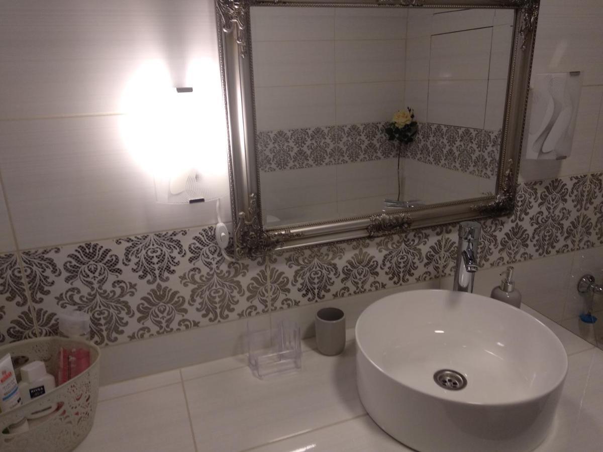 Appartment New In Center Mogilev Bagian luar foto